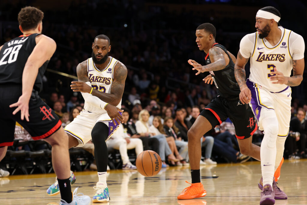 Fans Are Excited After Lebron James Clutch Performance Leads Lakers To