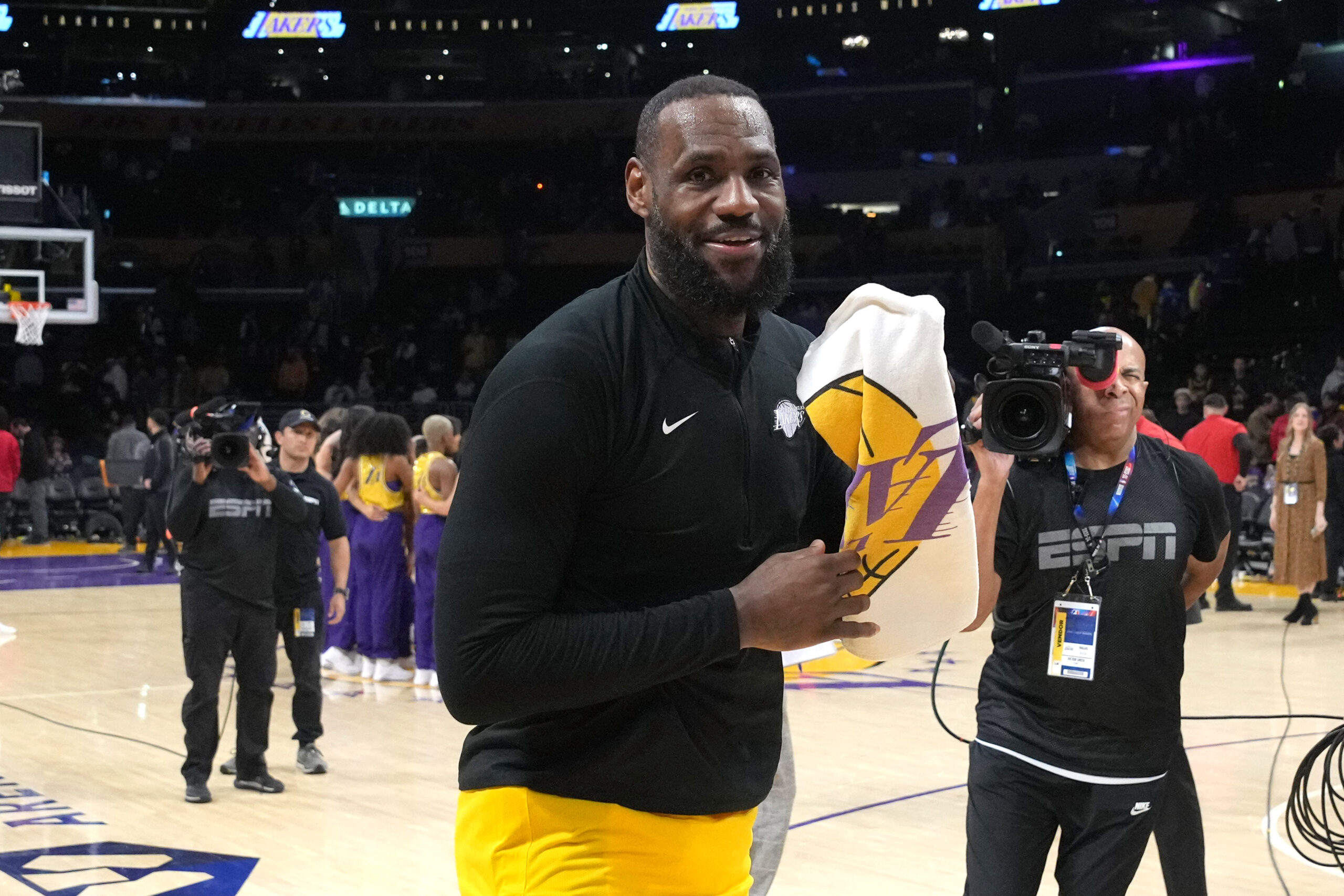 LeBron James On Being The Face Of The NBA: "I've Just Always Understood It  As A Responsibility..." - Fadeaway World