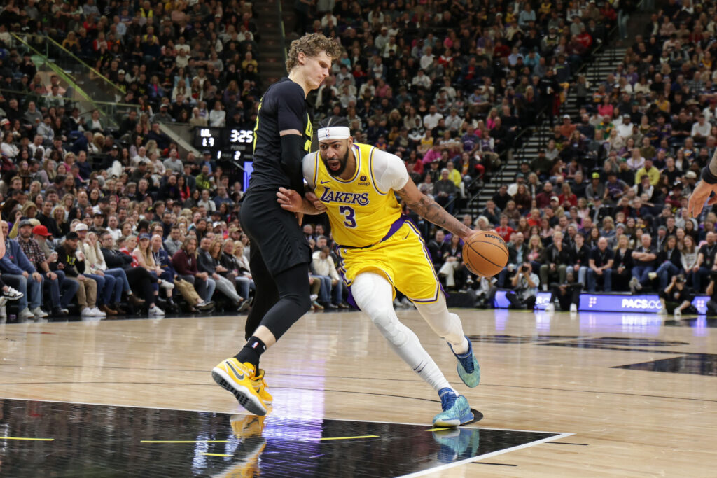Lakers Fans Ecstatic At Win Over Jazz Without LeBron James: "Anthony ...