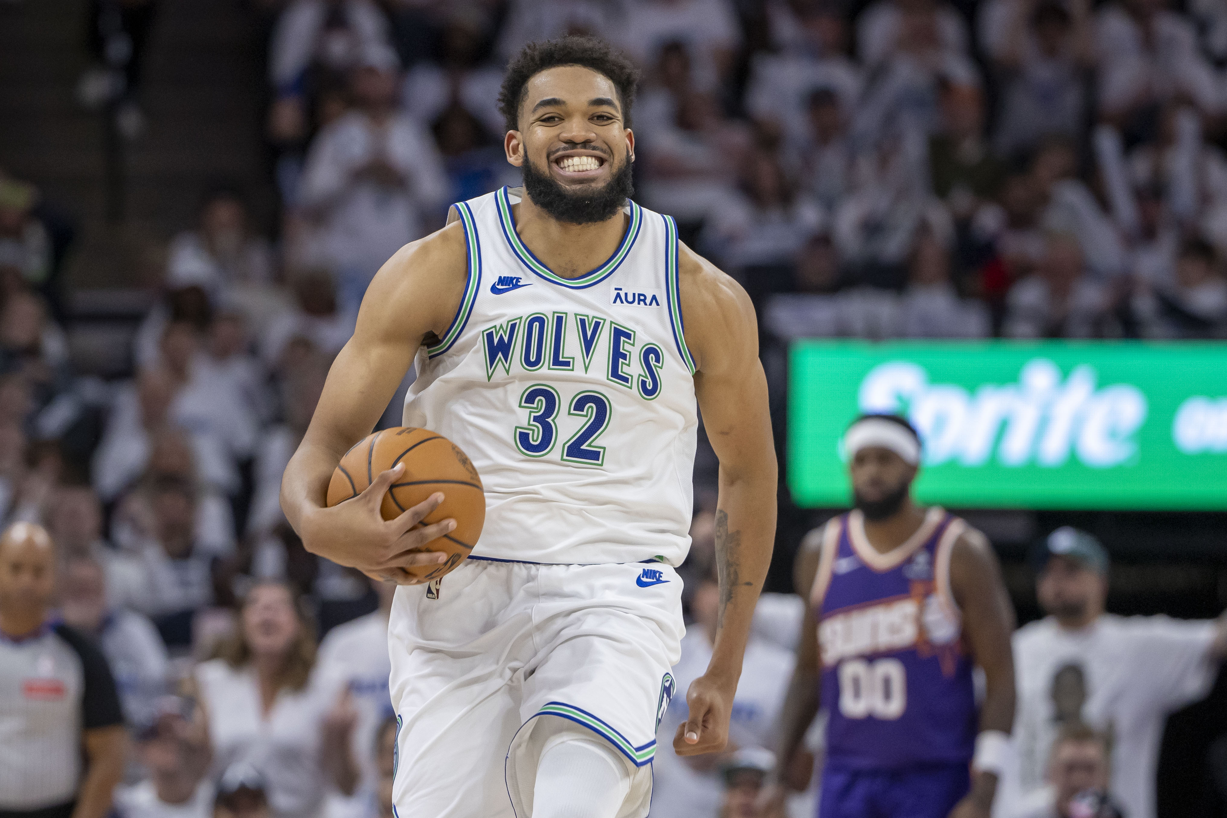 The Knicks Could Land Karl-Anthony Towns In Two Different Trade Scenarios