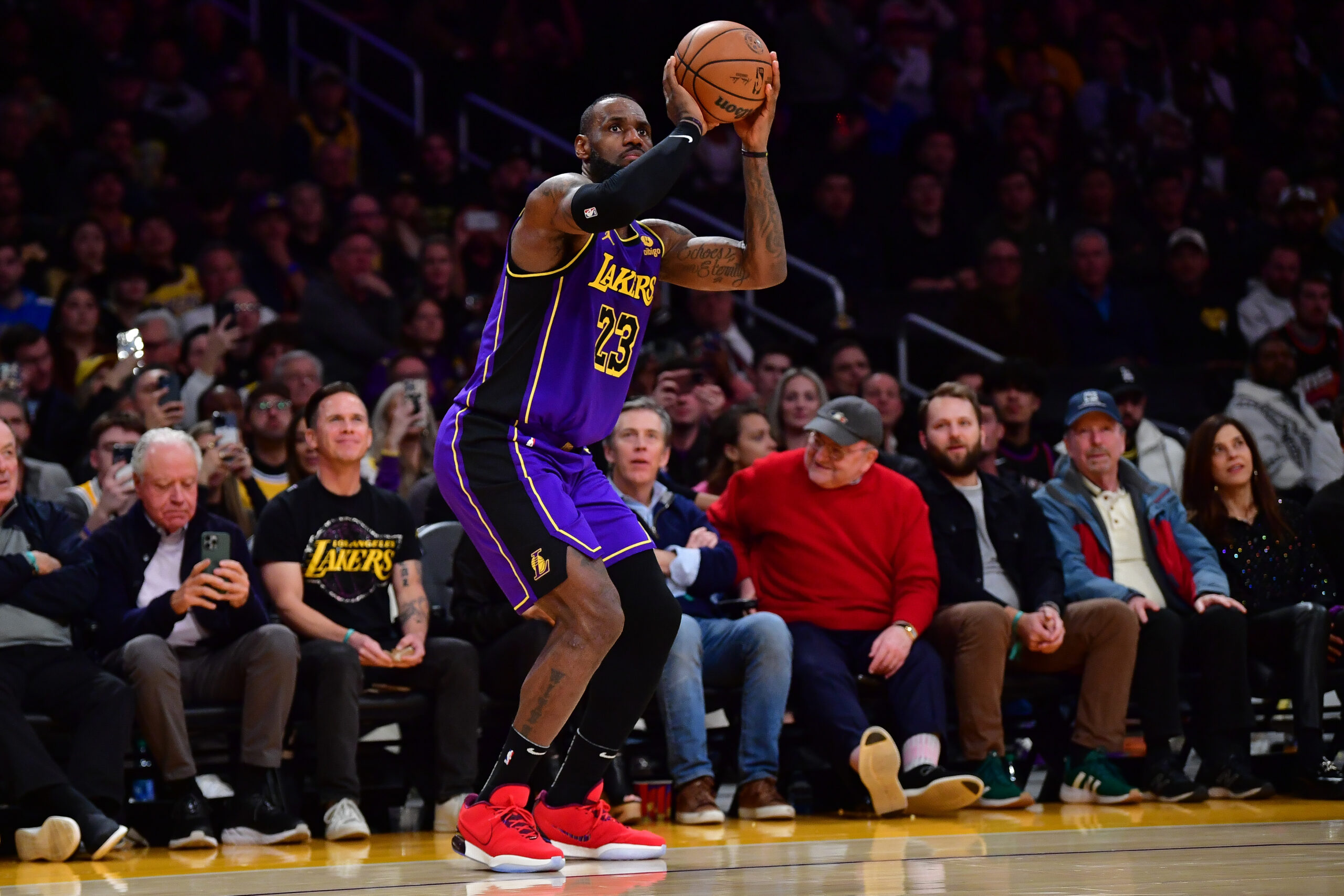 lebron shot last night