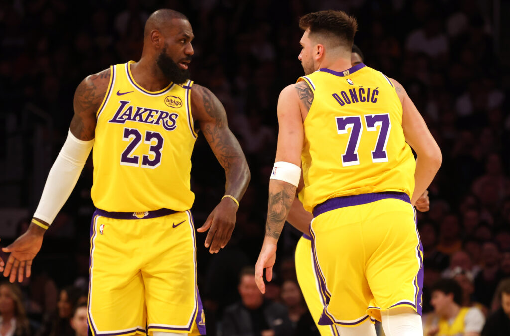 Instant Analysis: Lakers Stars Go Off In Crucial Win Over Clippers ...