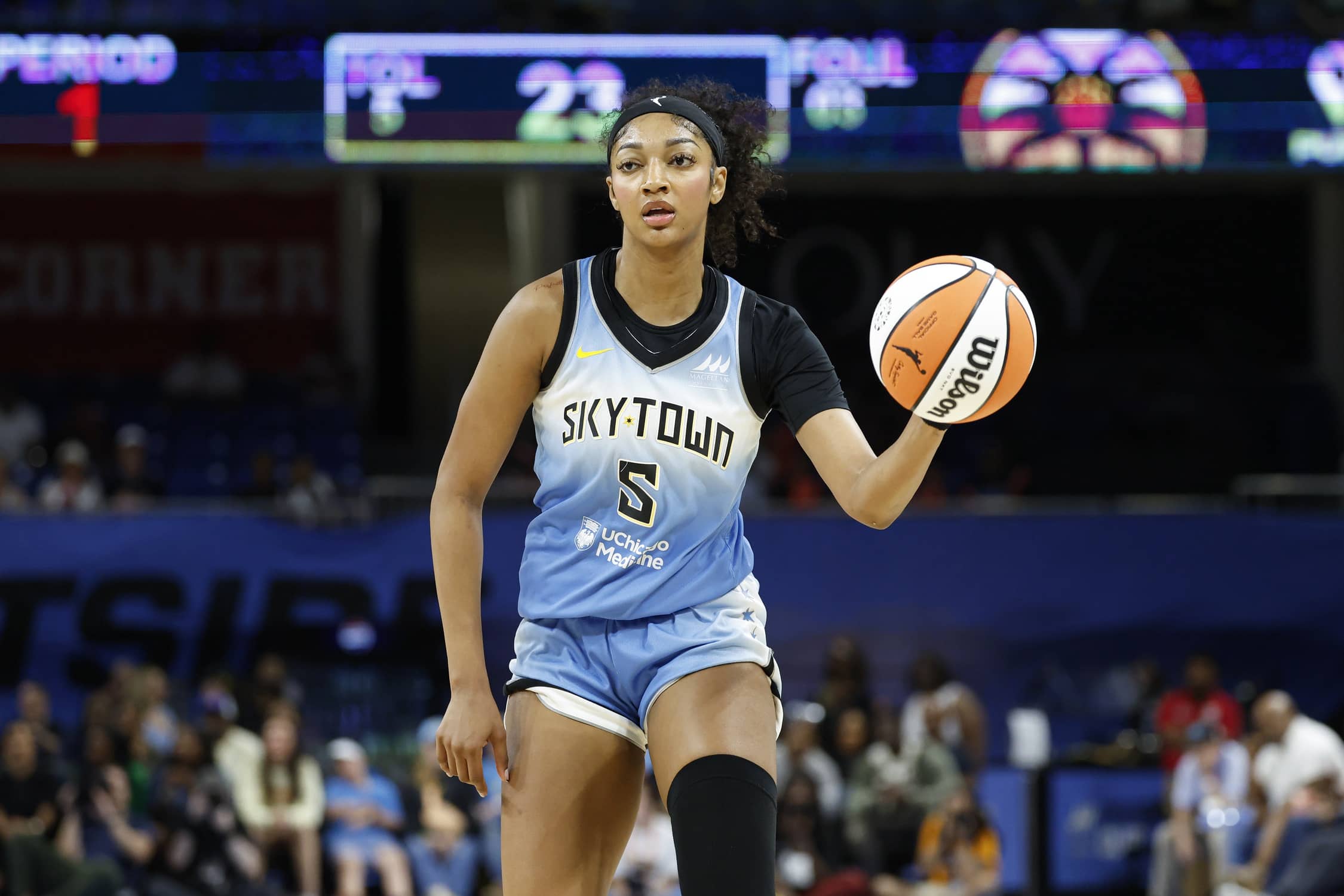 Angel Reese Opens Up About Cyberbullying, Mental Health, And Sisterhood In  The WNBA - Fadeaway World
