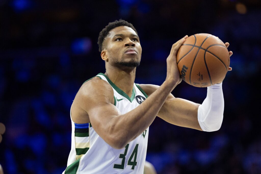 giannis antetokounmpoルーキー Thunder notebook: Milwaukee rookie Giannis Antetokounmpo idolizes