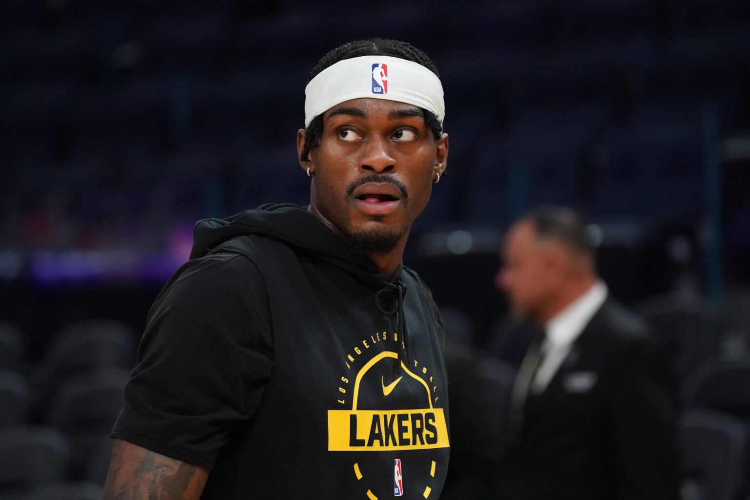 Lakers forward Jarred Vanderbilt warms up before the game against the Warriors at Chase Center