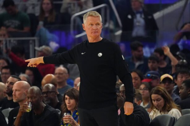 Oct 5, 2025; San Francisco, California, USA; Golden State Warriors head coach Steve Kerr coaches his team against the Los Angeles Lakers in the first quarter at Chase Center. Mandatory Credit: David Gonzales-Imagn Images