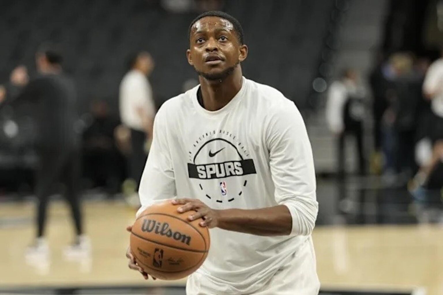 Oct 30, 2025; San Antonio, Texas, USA; San Antonio Spurs guard De’Aaron Fox (4) warms up before a game against the Miami Heat at Frost Bank Center. Mandatory Credit: Scott Wachter-Imagn Images