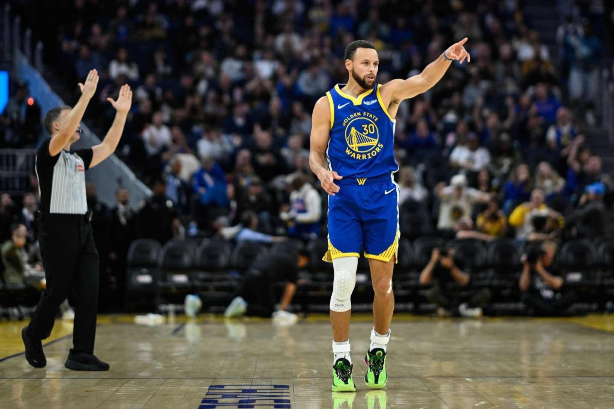 Nov 4, 2025; San Francisco, California, USA; Golden State Warriors guard Stephen Curry (30) celebrates a three point basket against the Phoenix Suns in the third quarter at Chase Center. Mandatory Credit: Eakin Howard-Imagn Images
