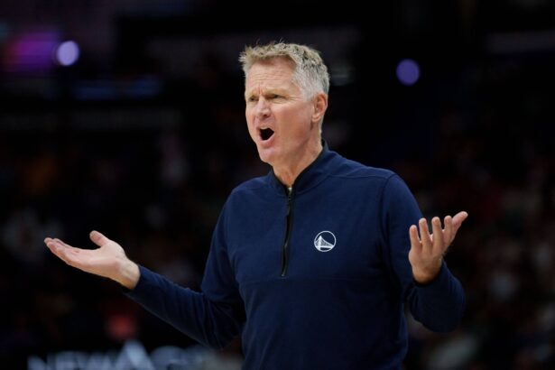 Nov 16, 2025; New Orleans, Louisiana, USA; Golden State Warriors head coach Steve Kerr reacts during the first half against the New Orleans Pelicans at Smoothie King Center. Mandatory Credit: Matthew Hinton-Imagn Images