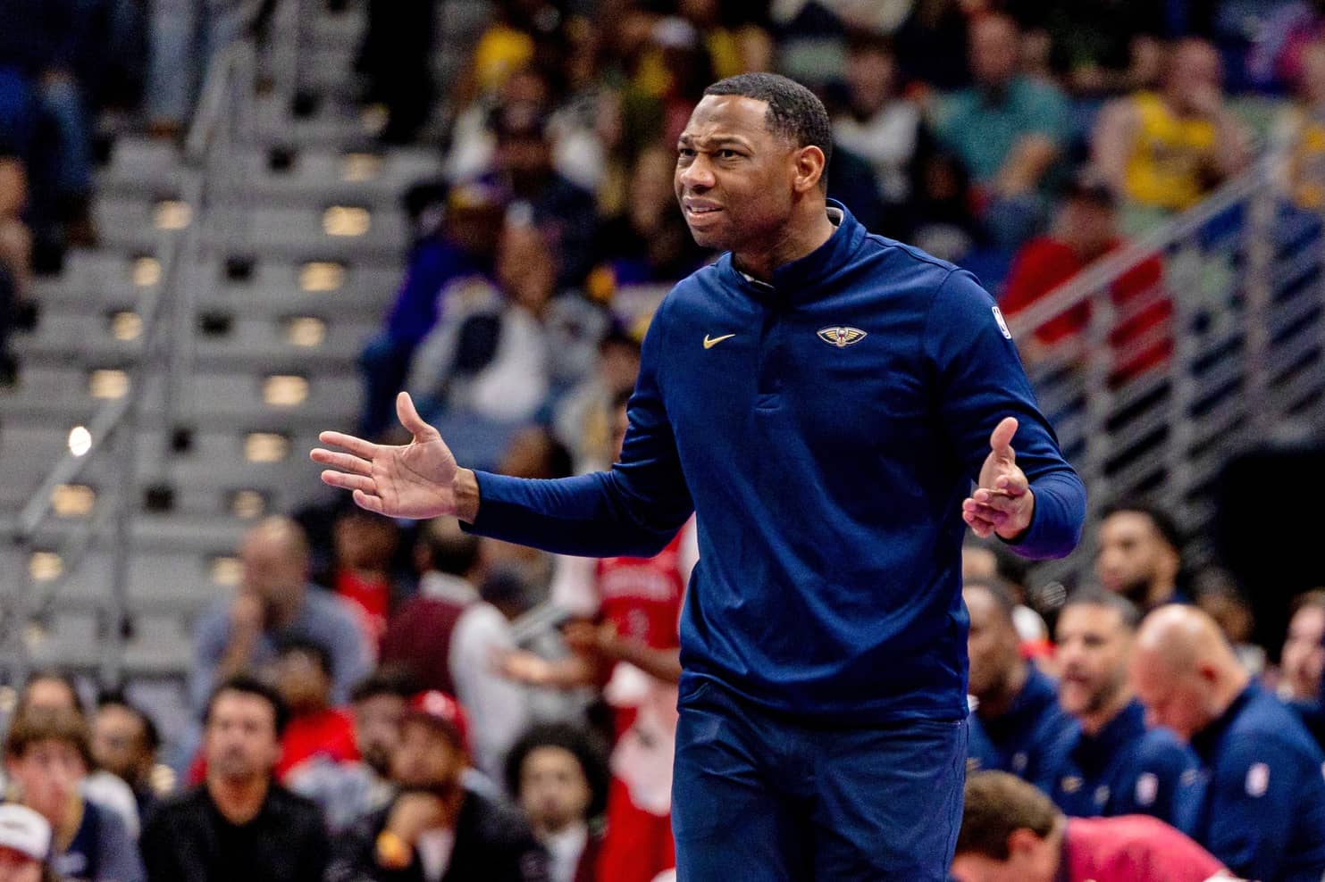 New Orleans Pelicans Head Coach Willie Green reacts to a play against the Los Angeles Lakers. during the second half at Smoothie King Center.