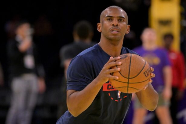Nov 25, 2025; Los Angeles, California, USA; Los Angeles Clippers guard Chris Paul (3) warms up prior to the game against the Los Angeles Lakers at Crypto.com Arena. Mandatory Credit: Jayne Kamin-Oncea-Imagn Images