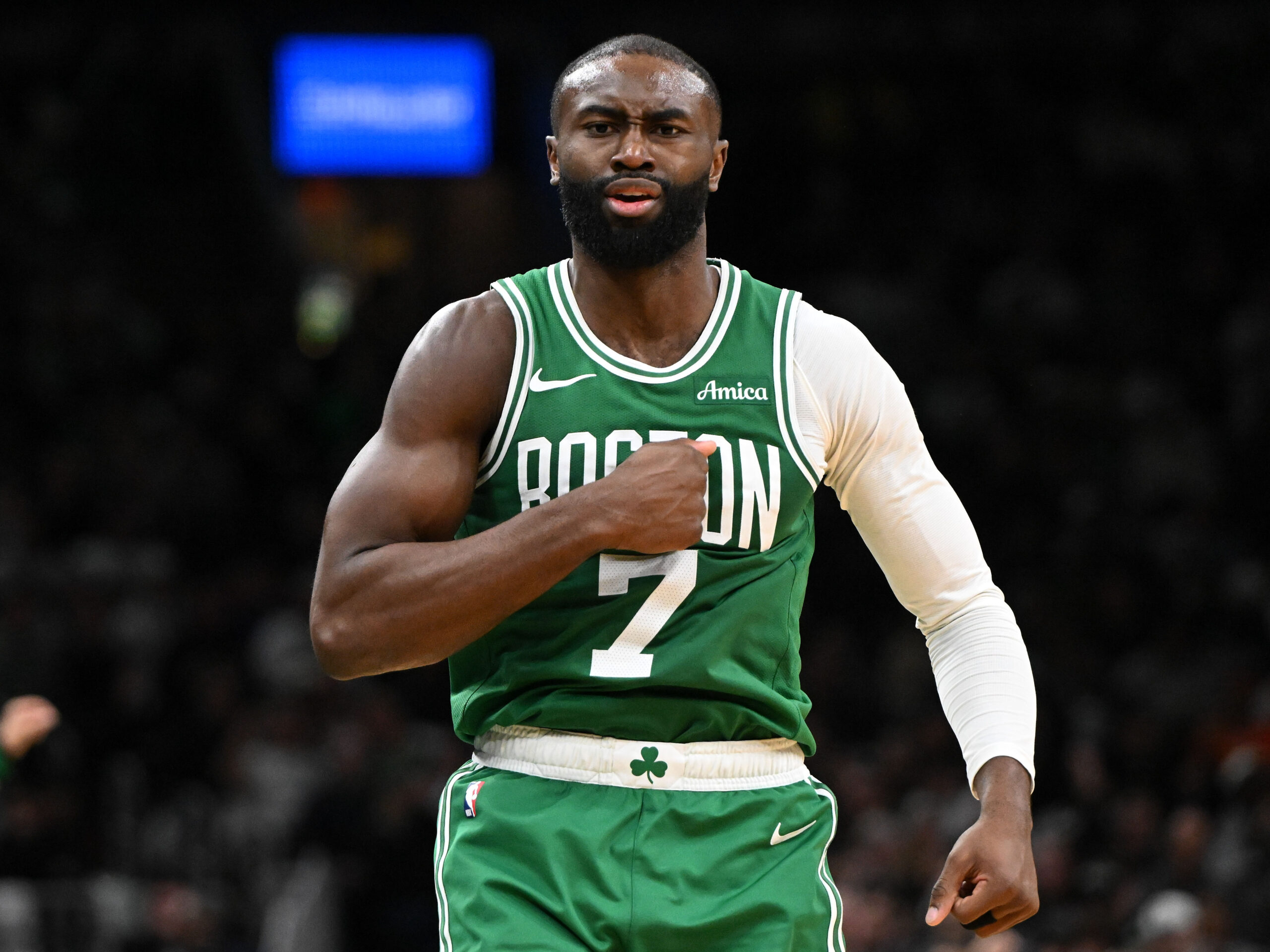 (レブロン・トンプソン ・ブラウン)NBA Ballers Joueurs Jaylen Brown Posts 41 Points To Outduel Devin Booker In Celtics