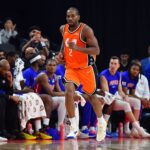 Los Angeles Clippers forward Kawhi Leonard (2) against the Detroit Pistons during the second half at Intuit Dome.
