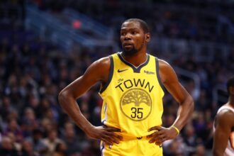 Dec 31, 2018; Phoenix, AZ, USA; Golden State Warriors forward Kevin Durant (35) against the Phoenix Suns at Talking Stick Resort Arena. Mandatory Credit: Mark J. Rebilas-Imagn Images
