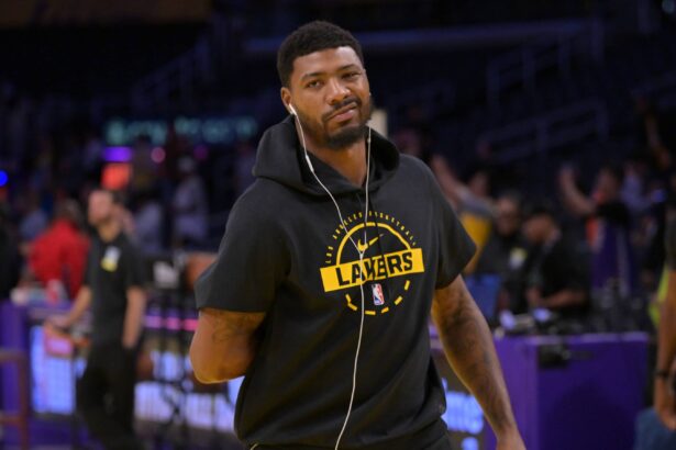Los Angeles Lakers guard Marcus Smart (36) warms up prior to the game against the Los Angeles Clippers at Crypto.com Arena.