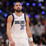 Nov 29, 2025; Inglewood, California, USA; Dallas Mavericks guard Klay Thompson (31) looks on during the fourth quarter against the Los Angeles Clippers at Intuit Dome. Mandatory Credit: Kiyoshi Mio-Imagn Images