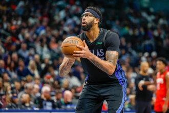Dallas Mavericks forward Anthony Davis (3) takes a free throw late in the game against the Houston Rockets at American Airlines Center.