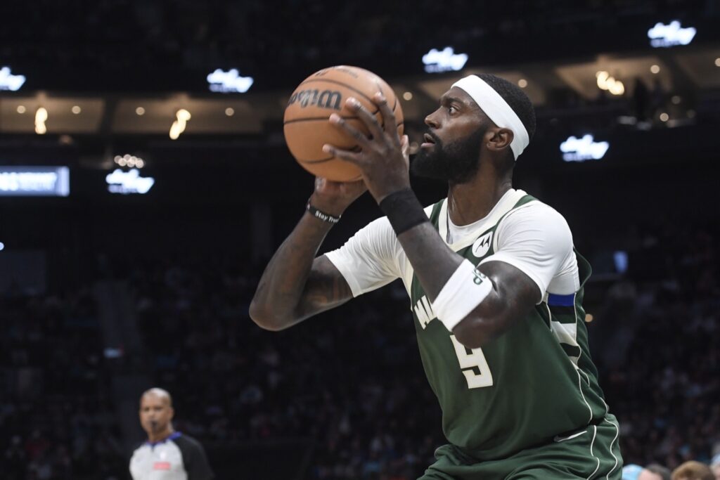 Image for Lakers Among Teams Monitoring Bobby Portis As Bucks Weigh Trade Options
