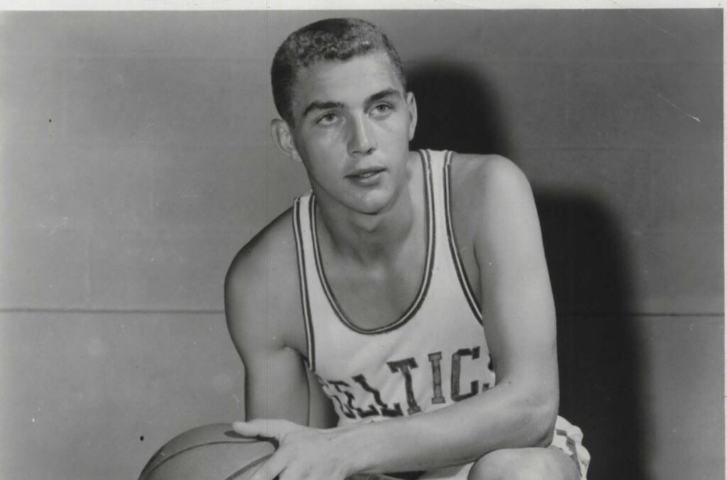 Gary Phillips, the first University of Houston men's basketball player to earn first-team All-America honors, who won an NBA championship with the Boston Celtics, died Jan. 26. He was 85. 