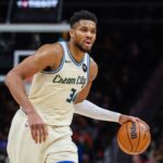 Jan 19, 2026; Atlanta, Georgia, USA; Milwaukee Bucks forward Giannis Antetokounmpo (34) dribbles the ball down the court against the Atlanta Hawks during the fourth quarter at State Farm Arena. Mandatory Credit: Jordan Godfree-Imagn Images