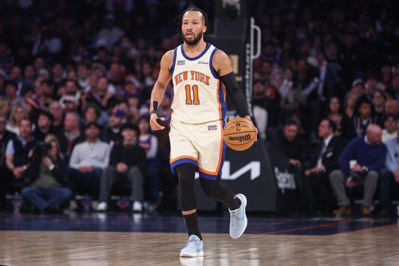 Jalen Brunson Not Available Vs Warriors In Devastating Injury Update 