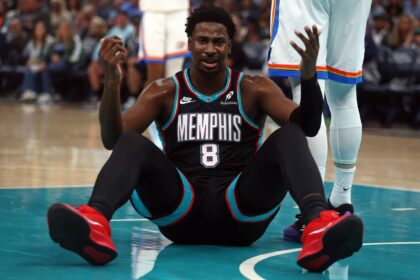 Memphis Grizzlies forward/center Jaren Jackson Jr. (8) reacts during the first quarter against the Oklahoma City Thunder at FedExForum.