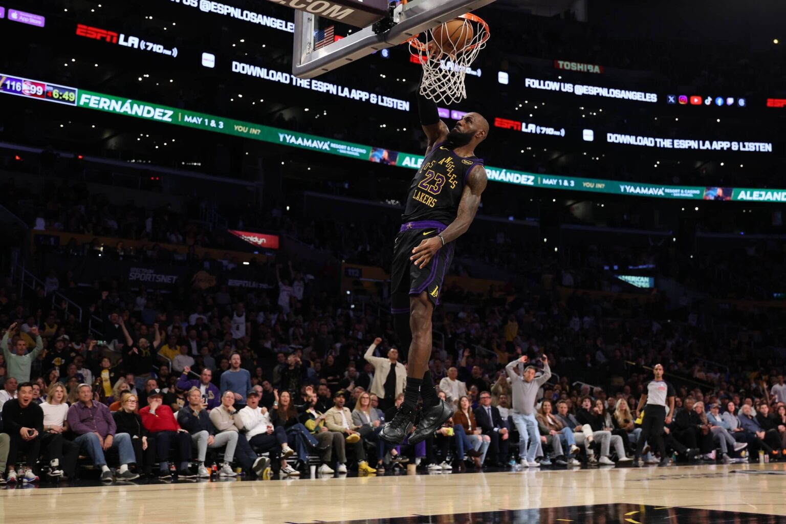Jan 13, 2026; Los Angeles, California, USA; Los Angeles Lakers forward LeBron James (23) dunks the ball during the fourth quarter against the Atlanta Hawks at Crypto.com Arena. Mandatory Credit: Kiyoshi Mio-Imagn Images