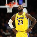 Los Angeles Lakers forward LeBron James (23) against the Phoenix Suns at Mortgage Matchup Center.