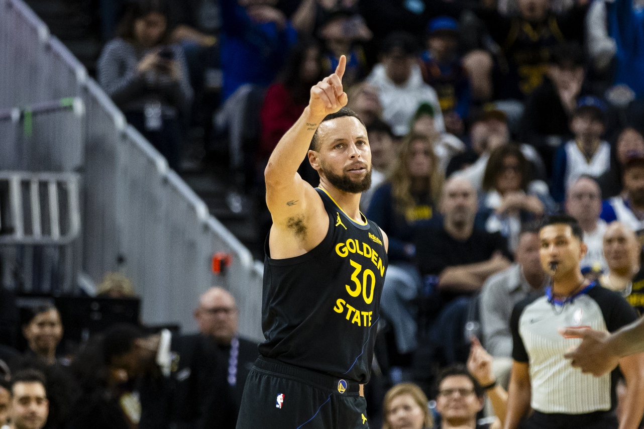Dec 20, 2025; San Francisco, California, USA; Golden State Warriors guard Stephen Curry (30) reacts after scoring against the Phoenix Suns during the fourth quarter at Chase Center. Mandatory Credit: John Hefti-Imagn Images