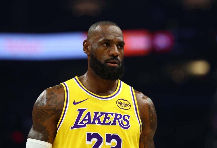 Phoenix, Arizona, USA; Los Angeles Lakers forward LeBron James (23) against the Phoenix Suns at Mortgage Matchup Center. Mandatory Credit: Mark J. Rebilas-Imagn Images