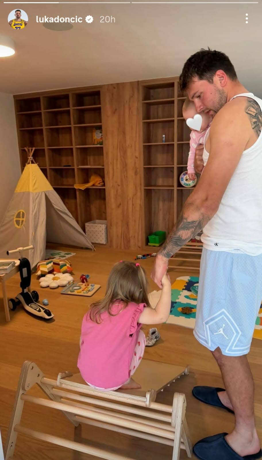 NBA: Luka znów ze swoimi córkami, o które musi walczyć