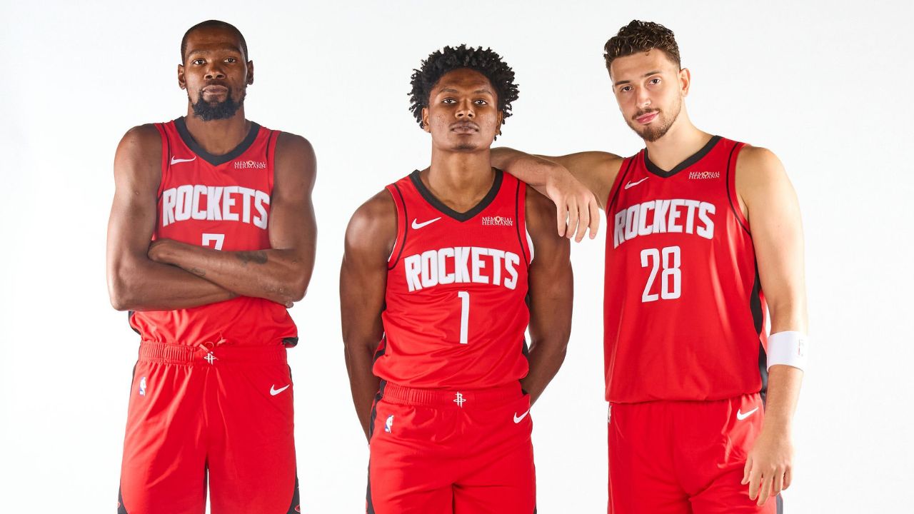 HOUSTON, TX - SEPTEMBER 29: Kevin Durant #7, Amen Thompson #1 and Alperen Sengun #28 of the Houston Rockets poses for a portrait during media day on September 29, 2025 at the Toyota Center in Houston, Texas. (Photo by Logan Riely/NBAE via Getty Images)