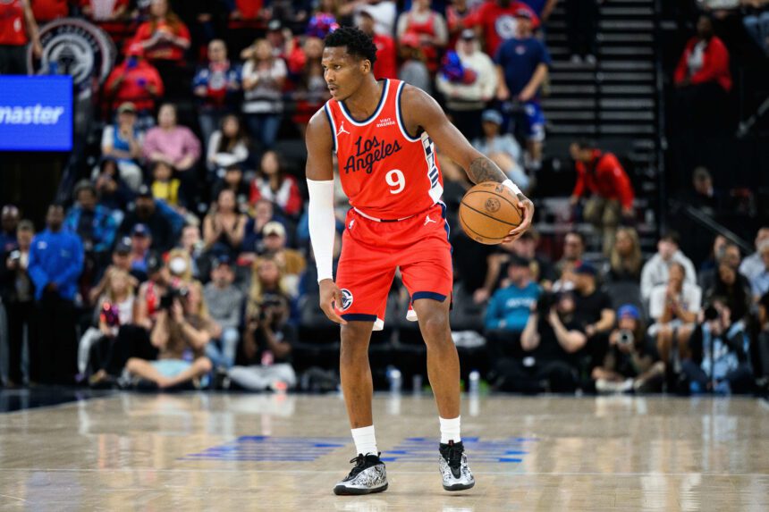 Mar 13, 2026; Inglewood, California, USA; Los Angeles Clippers guard Bennedict Mathurin (9) controls the ball during the second half against the Chicago Bulls at Intuit Dome. Mandatory Credit: William Liang-Imagn Images