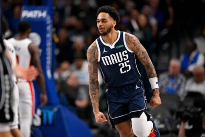 Dec 18, 2025; Dallas, Texas, USA; Dallas Mavericks forward P.J. Washington (25) celebrates during the game between the Pistons and Mavericks at the American Airlines Center. Mandatory Credit: Jerome Miron-Imagn Images