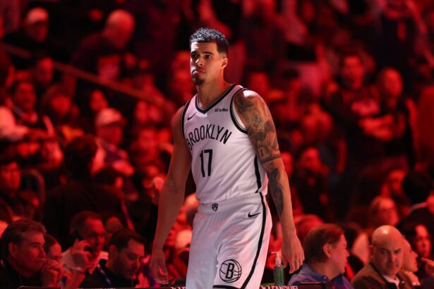Phoenix, Arizona, USA; Brooklyn Nets forward Michael Porter Jr. (17) against the Phoenix Suns in the second half at Mortgage Matchup Center. Mandatory Credit: Mark J. Rebilas-Imagn Images