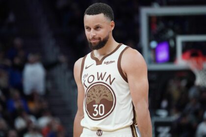 Apr 7, 2026; San Francisco, California, USA; Golden State Warriors guard Stephen Curry (30) smiles at the crowd during a game against the Sacramento Kings in the fourth quarter at Chase Center. Mandatory Credit: David Gonzales-Imagn Images