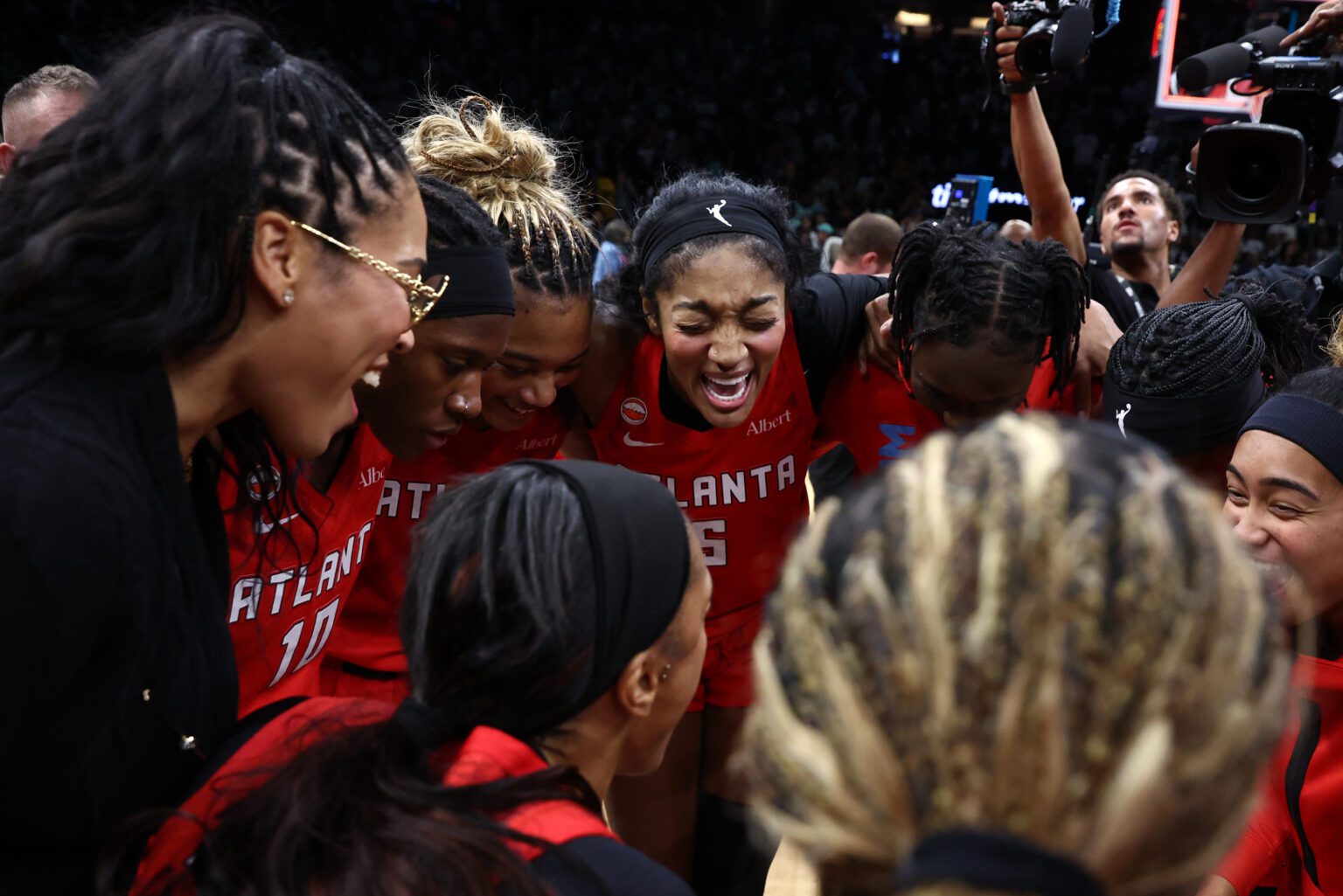 Angel Reese Wins Over Fans After Treating Atlanta Dream Teammates To ...